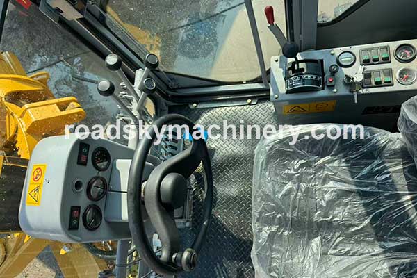Used Caterpillar 140H Motor Grader Detail