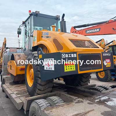 Used XCMG XS143J Single Drum Road Roller Shipping