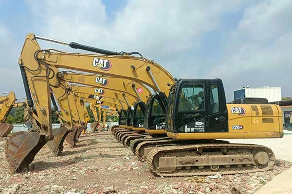 Advantages of Purchasing Used Excavators from China
