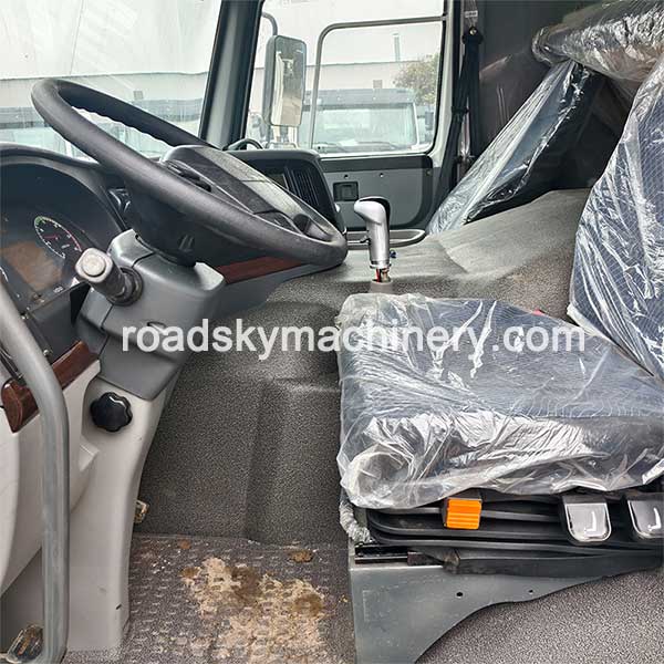 Used HOWO 6×4 Fuel Tanker Truck Details