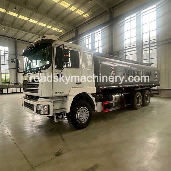 Used Shacman Fuel Tanker Truck