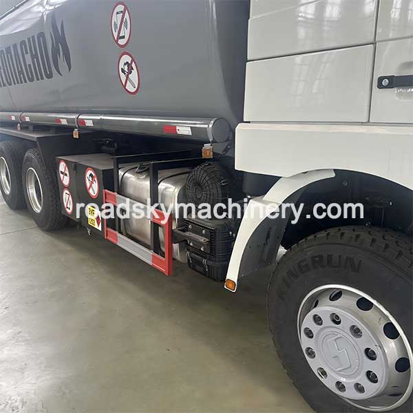 Used Shacman Fuel Tanker Truck Details