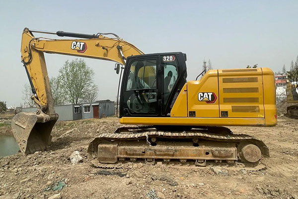 Why Choose a Used Caterpillar Excavator