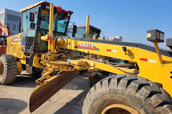 Budget for More Than Just the Purchase Price of a Used Motor Grader