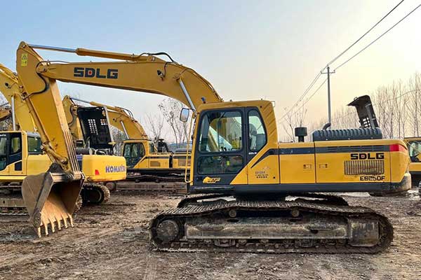 Common Red Flags When Buying a Used Excavator