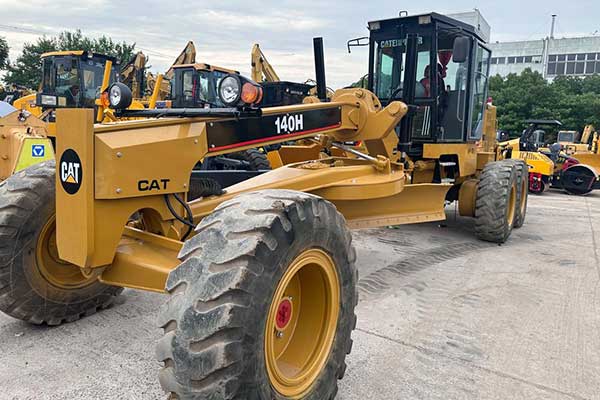 Why Buy a Used Motor Grader