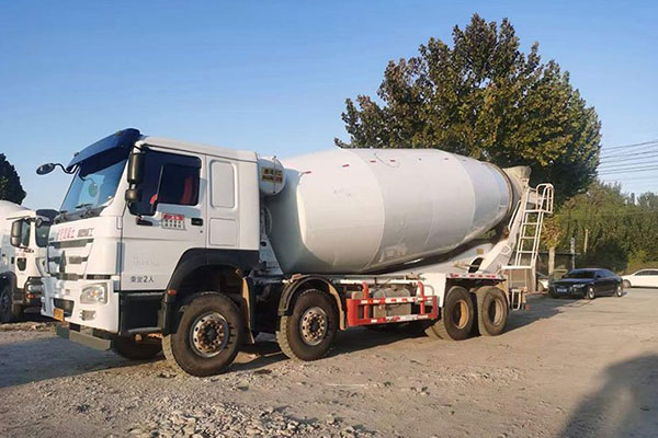 Test the Used Concrete Mixer Truck Hydraulic System